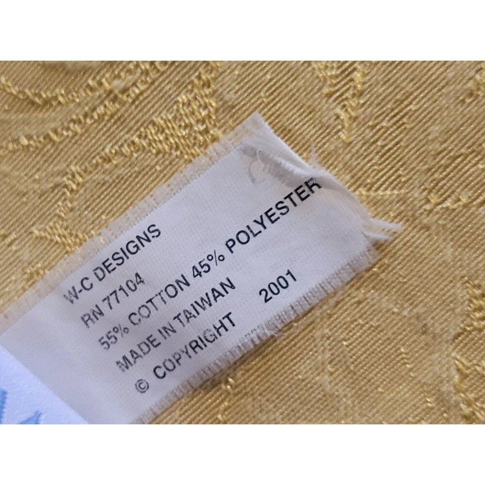 Wedgwood Gold Damask Jacquard Linen Lot 10 (5) 18x18 Napkins (5) 17x12 Placemats